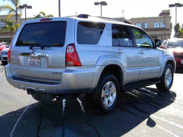 Toyota 4Runner 2008 photo 4