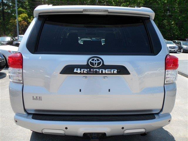 Toyota 4Runner 2010 photo 12