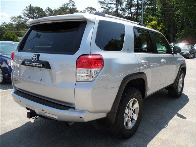 Toyota 4Runner 2010 photo 9