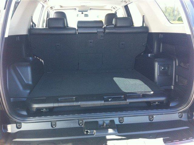 Toyota 4Runner 2010 photo 2