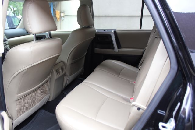 Toyota 4Runner 2010 photo 2