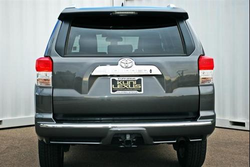 Toyota 4Runner 2011 photo 2