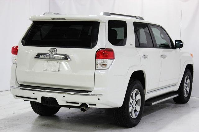 Toyota 4Runner 2011 photo 3