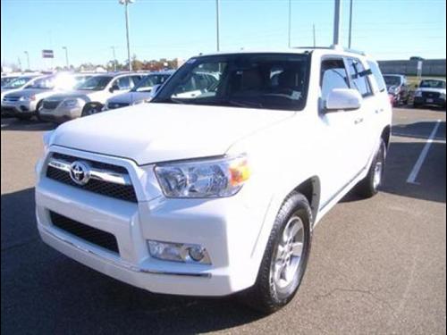Toyota 4Runner 2011 photo 2