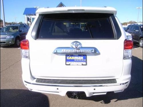 Toyota 4Runner 2011 photo 3