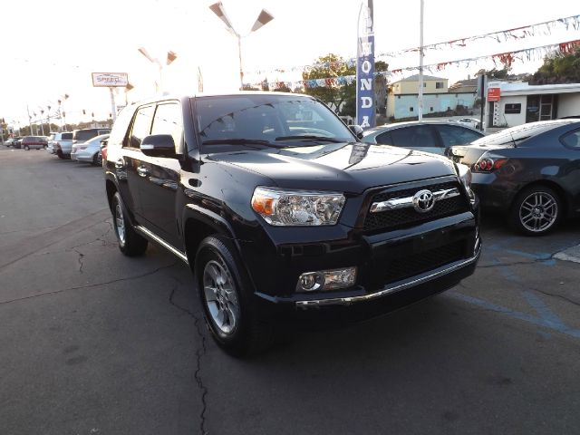 Toyota 4Runner 2011 photo 2