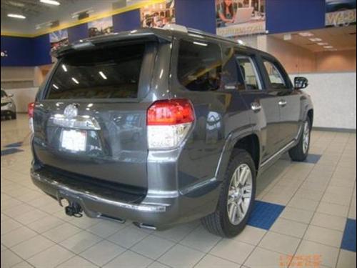 Toyota 4Runner 2011 photo 2