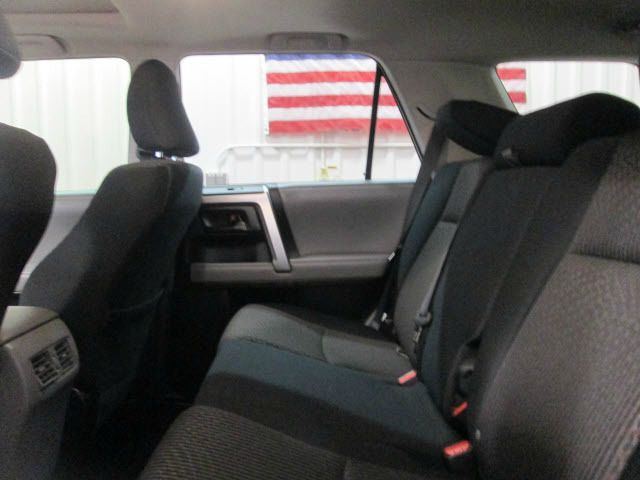 Toyota 4Runner 2011 photo 3