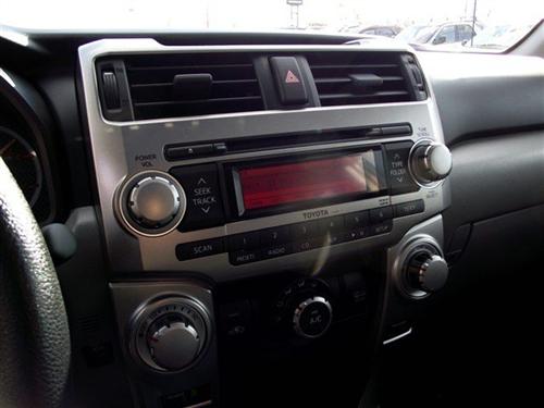 Toyota 4Runner 2011 photo 1