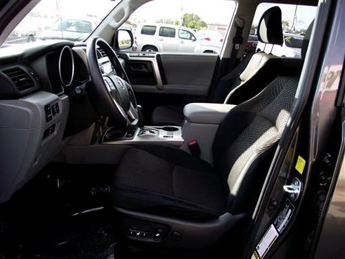 Toyota 4Runner 2011 photo 3