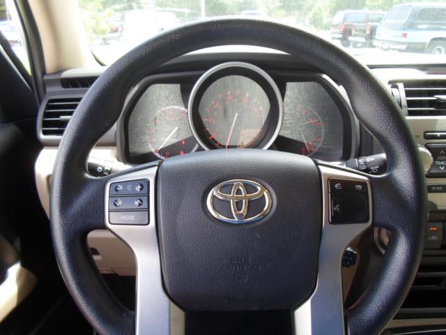 Toyota 4Runner 2011 photo 3
