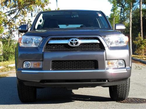 Toyota 4Runner 2011 photo 2