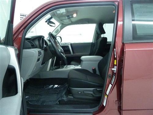 Toyota 4Runner 2011 photo 3