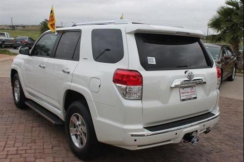 Toyota 4Runner 2011 photo 3