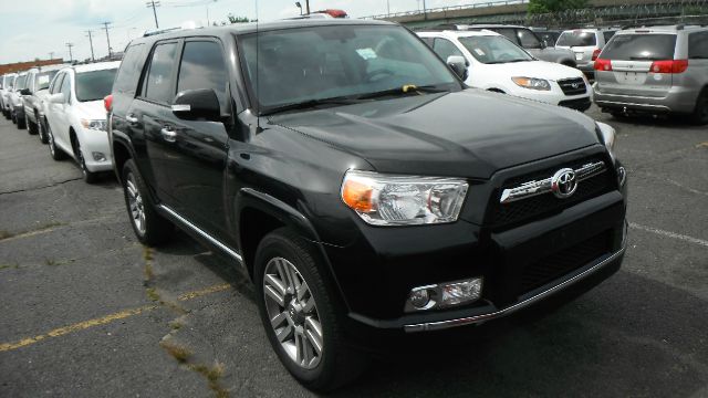 Toyota 4Runner 2012 photo 3