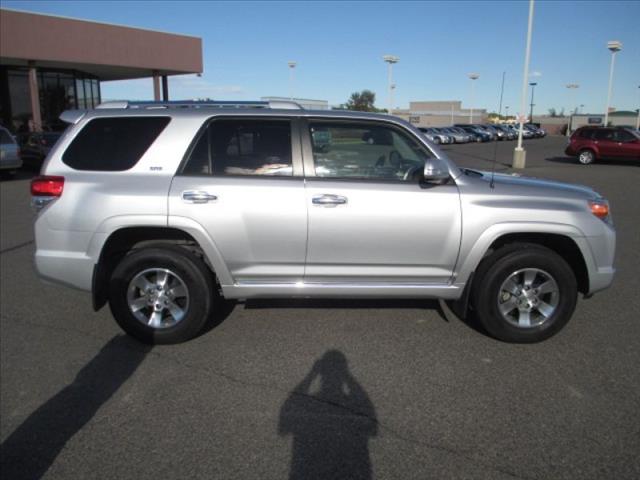Toyota 4Runner 2012 photo 3