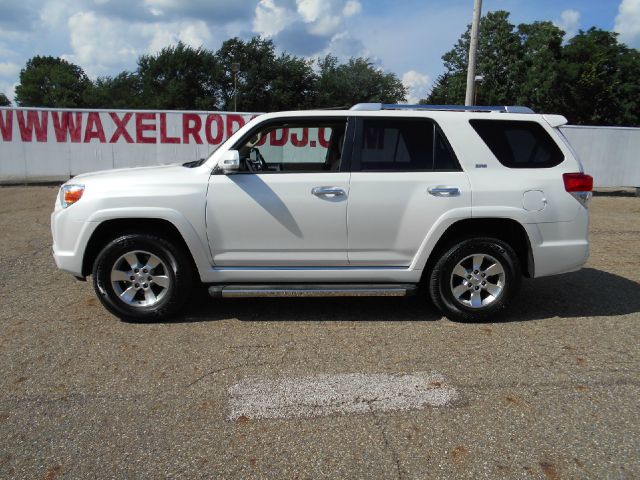 Toyota 4Runner 2012 photo 1