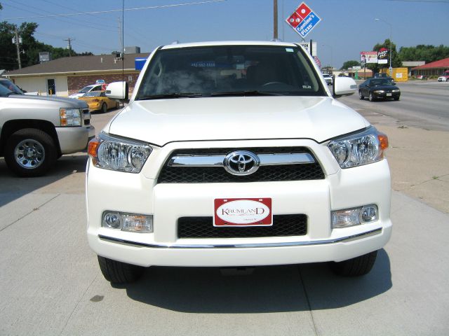 Toyota 4Runner 2012 photo 4
