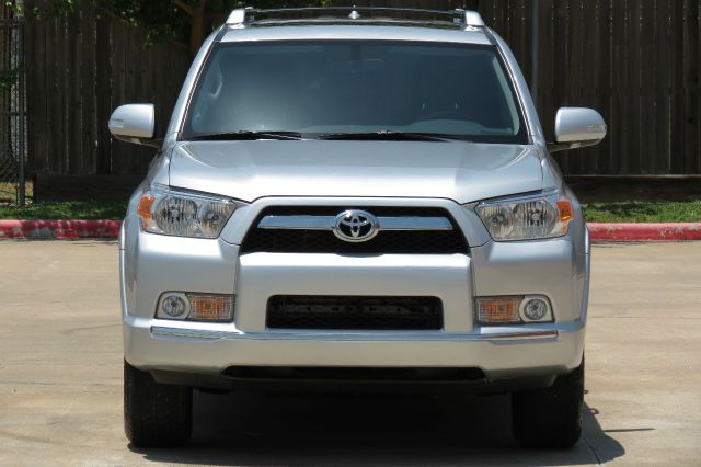 Toyota 4Runner 2013 photo 2