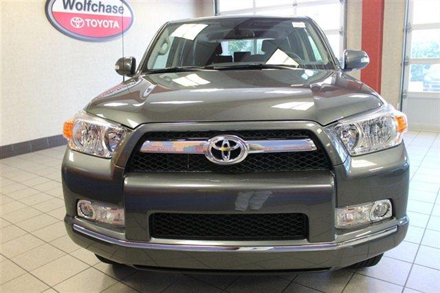 Toyota 4Runner 2013 photo 3