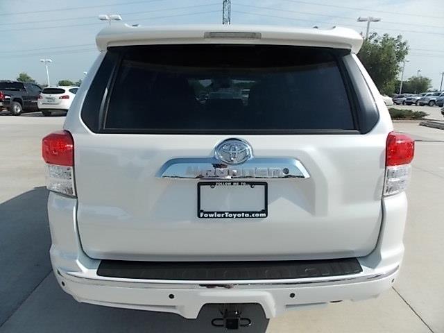 Toyota 4Runner 2013 photo 1