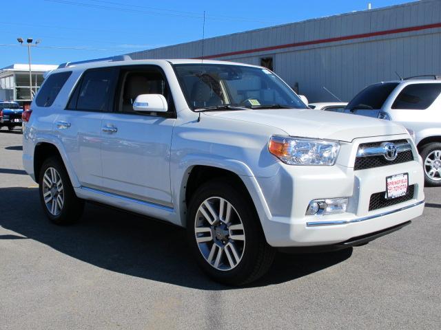 Toyota 4Runner 2013 photo 1