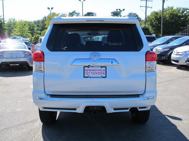 Toyota 4Runner 2013 photo 2