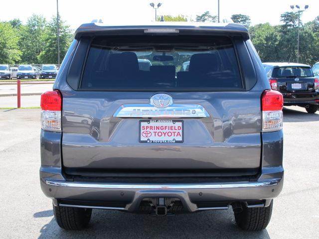 Toyota 4Runner 2013 photo 2