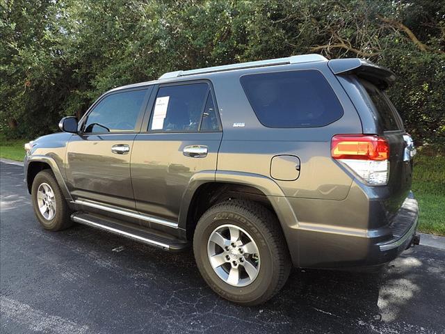 Toyota 4Runner 2013 photo 1