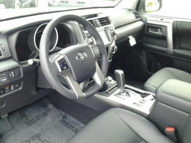 Toyota 4Runner 2013 photo 2