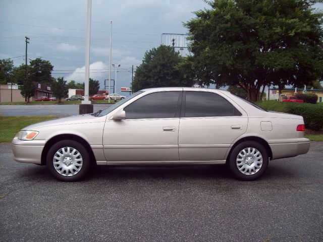 Toyota 4Runner X Sedan