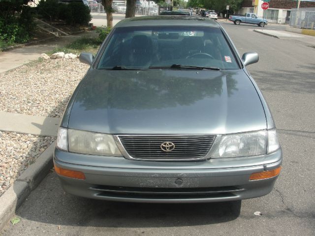 Toyota Avalon 1995 photo 3