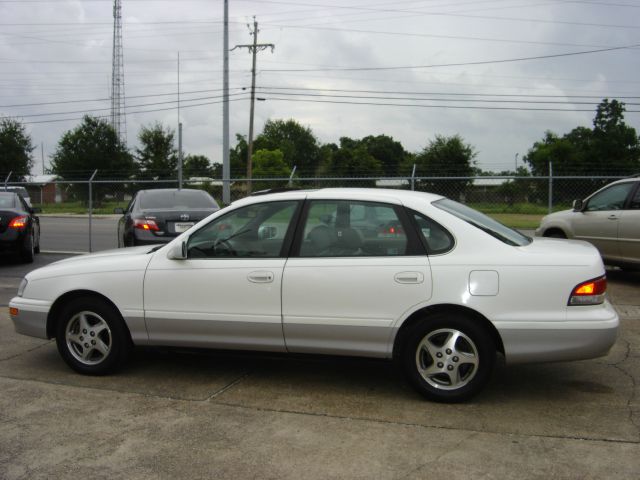 Toyota Avalon 1997 photo 3