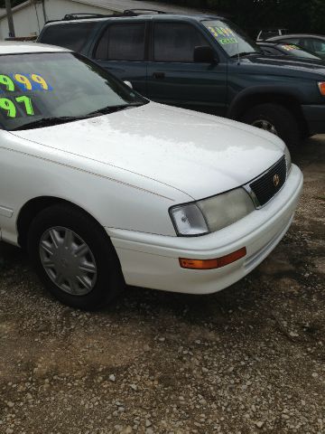 Toyota Avalon 1997 photo 3