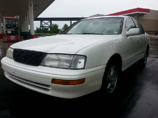 Toyota Avalon 1997 photo 2
