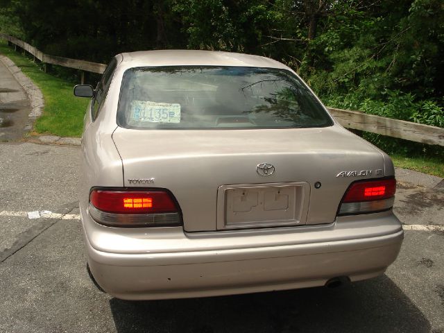 Toyota Avalon Unknown Sedan
