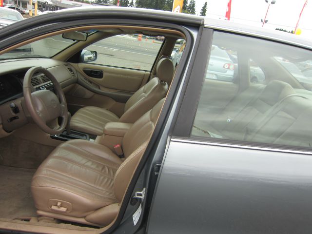 Toyota Avalon 1997 photo 3