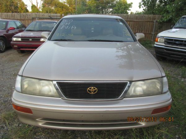 Toyota Avalon 1997 photo 3