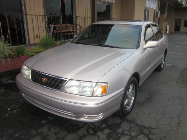 Toyota Avalon 1998 photo 1