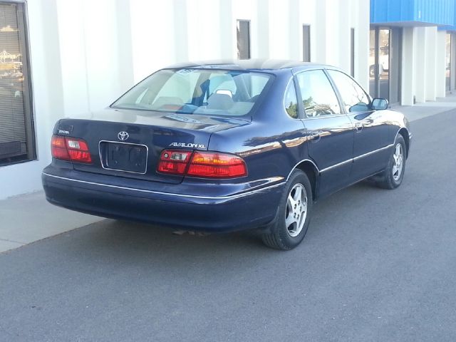 Toyota Avalon 1998 photo 3