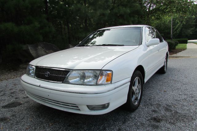 Toyota Avalon 1998 photo 1