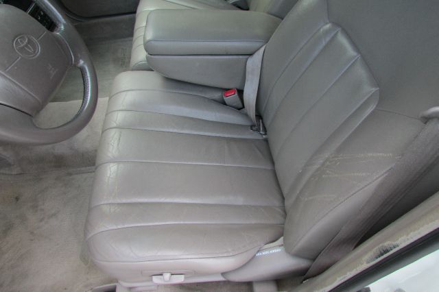 Toyota Avalon 1998 photo 4