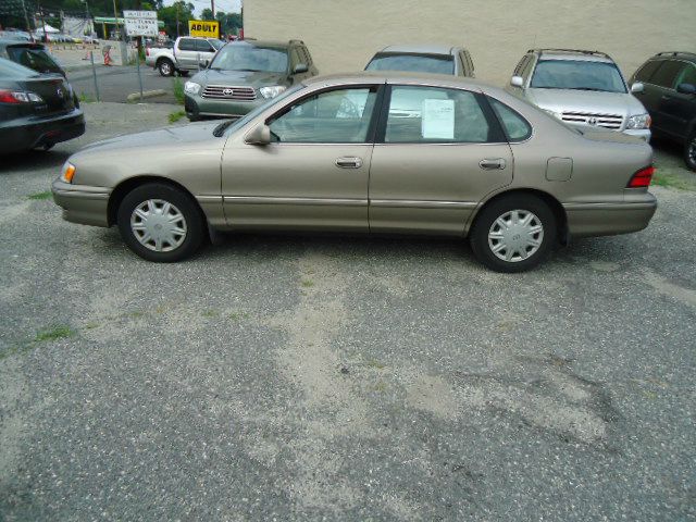 Toyota Avalon 1998 photo 1