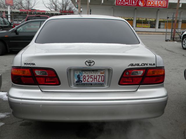 Toyota Avalon 1999 photo 1