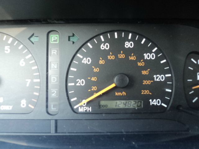 Toyota Avalon 1999 photo 1