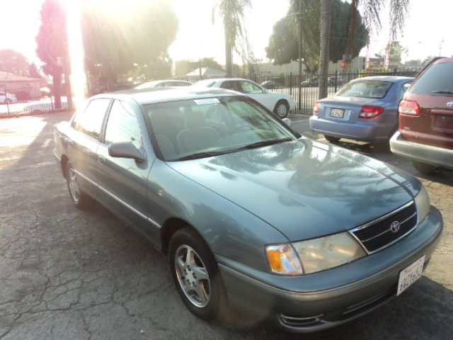 Toyota Avalon 1999 photo 2