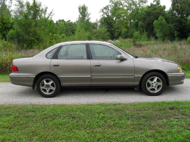 Toyota Avalon 1999 photo 3