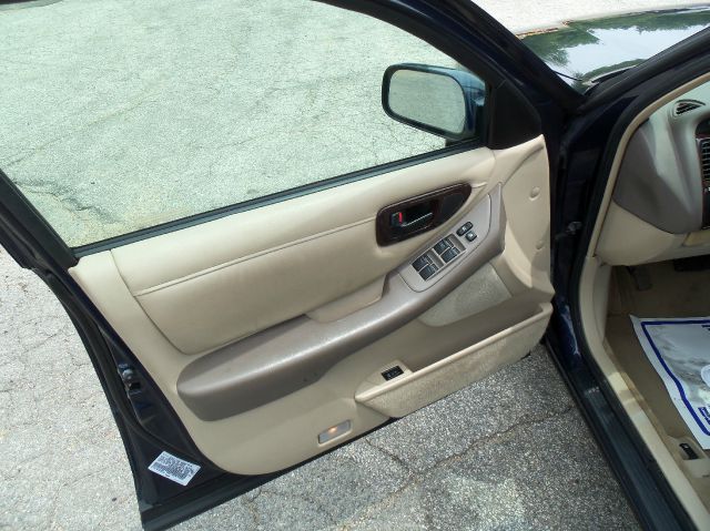 Toyota Avalon 1999 photo 2