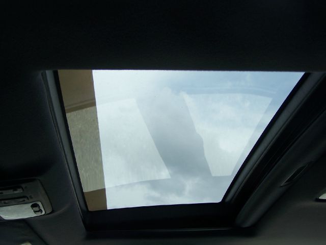 Toyota Avalon Sport 4WD Sedan