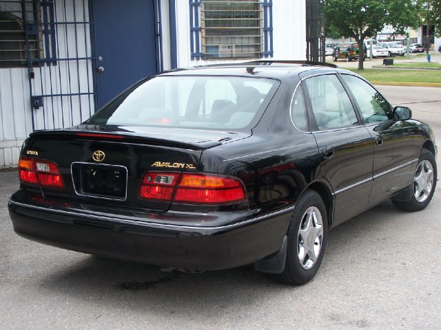 Toyota Avalon 1999 photo 3